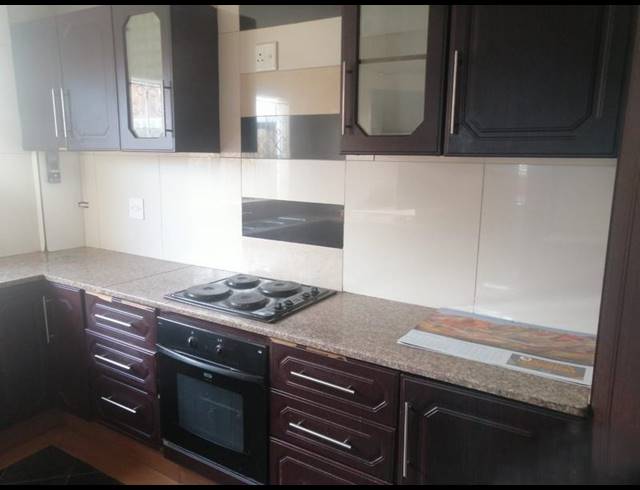 5 BEDROOM HOUSE FOR SALE IN MOORTON